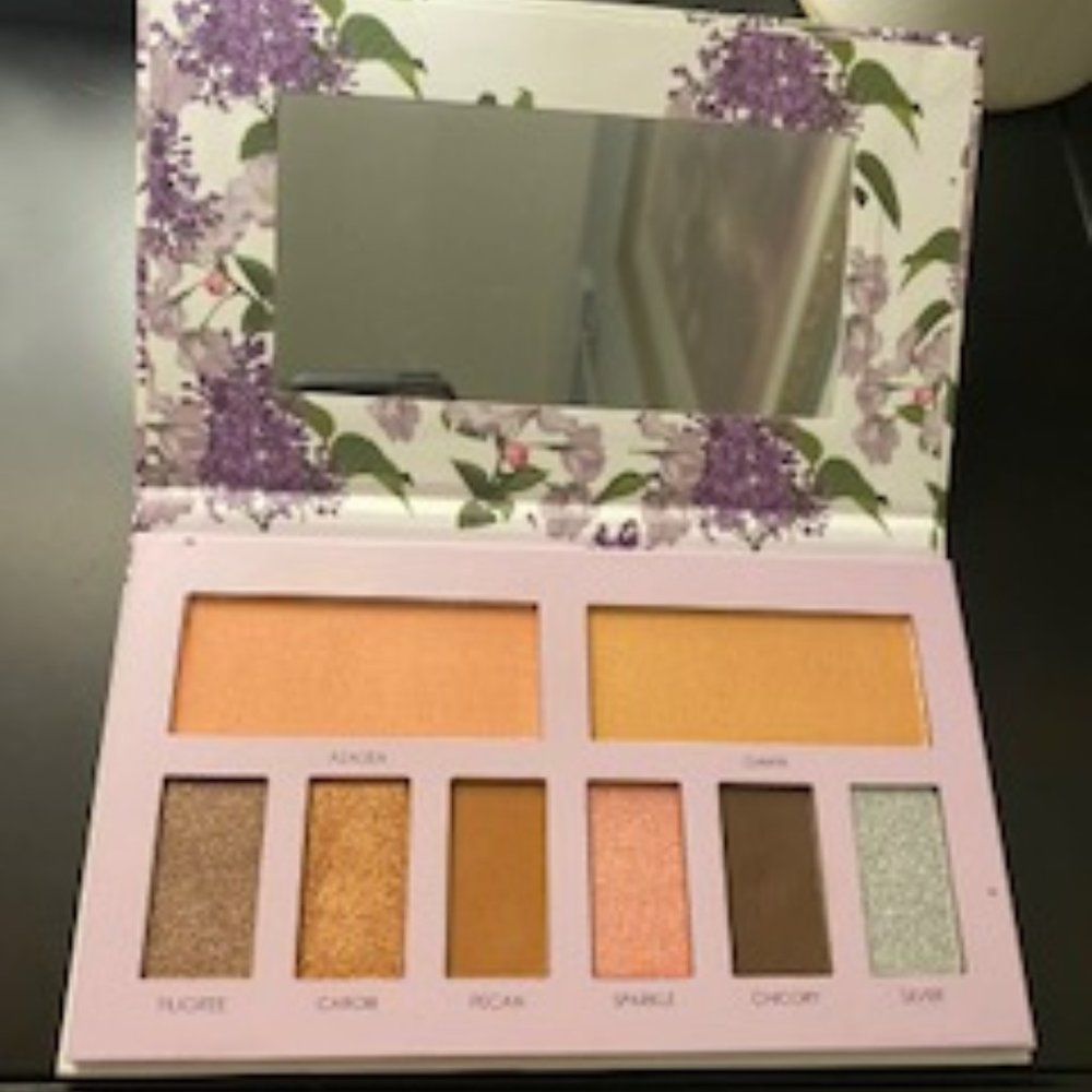 SAKURA + SAGE VEGAN EYESHADOW